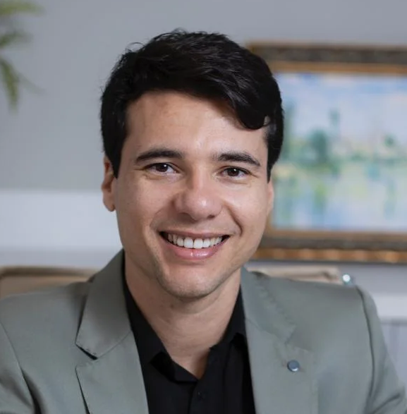 Dr. Danilo Aguiar